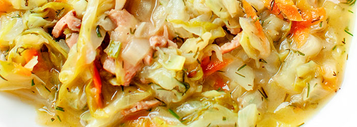 Bigos z młodej kapusty