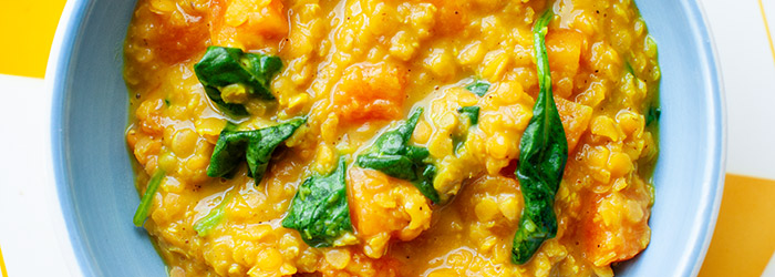 Błyskawiczne curry z soczewicy i dyni