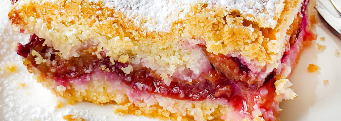 Ciasto kruche ze śliwkami