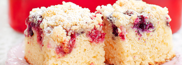 Ciasto maślankowe z owocami i kruszonką