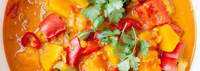 Curry z dynią, soczewicą i papryką