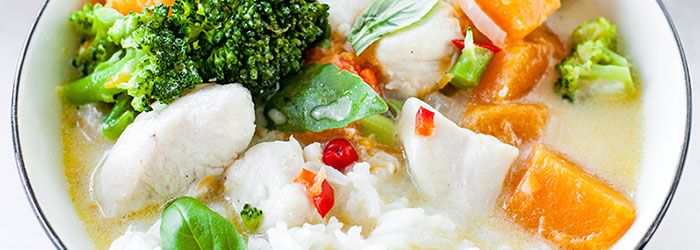 Curry z kurczakiem, dynią i brokułami