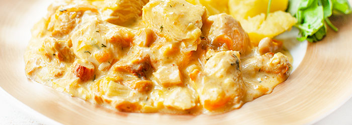 Gulasz z indyka z kurkami