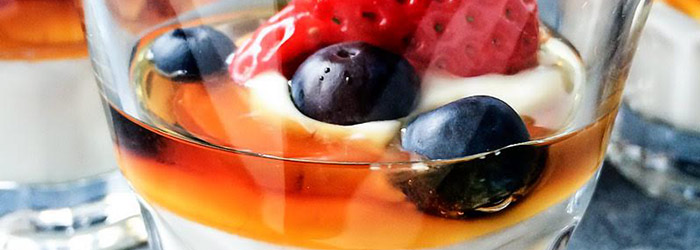 Jogurt z syropem klonowym