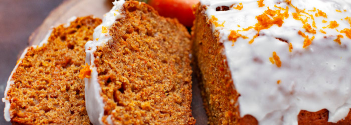 Jogurtowe ciasto marchewkowe