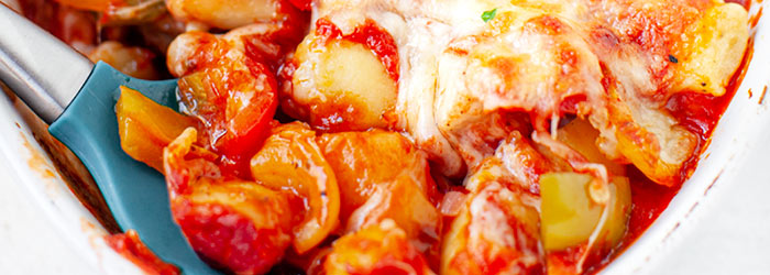 Kopytka zapiekane z papryką i kurczakiem