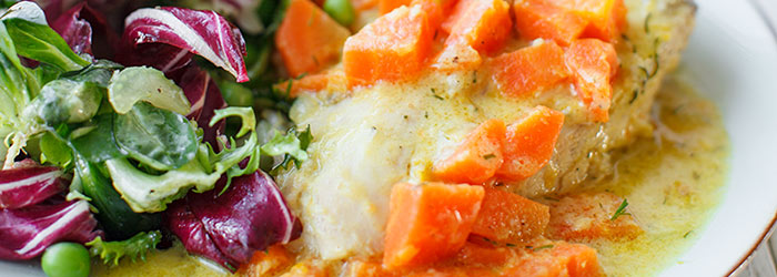 Kurczak w śmietanie z marchewką i koperkiem