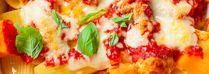 Makaron zapiekany z kurczakiem curry i dynią