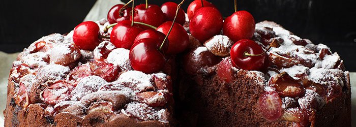 Murzynek z czereśniami i czekoladą