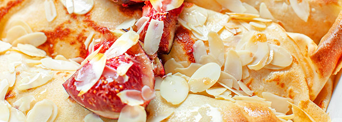 Naleśniki zapiekane z serem i figami