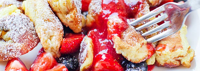 Omlet cesarski z truskawkami