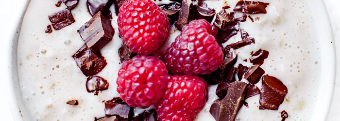 Owsianka Bounty z malinami