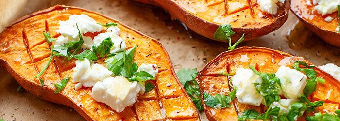 Pieczone bataty z fetą