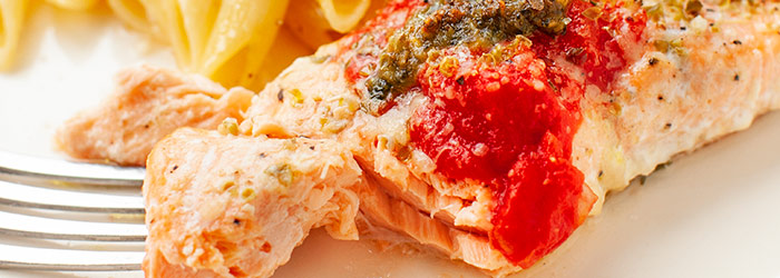 Pieczone bruschetty z łososia