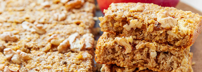 Placek owsiany z jabłkami