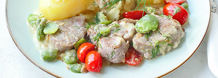 Polędwiczka w kremowym sosie z bobem i koperkiem