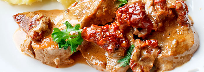 Polędwiczki z suszonymi pomidorami