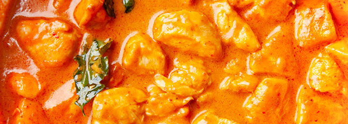 Pomidorowe curry z kurczakiem