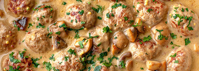 Pulpeciki w sosie musztardowym z pieczarkami