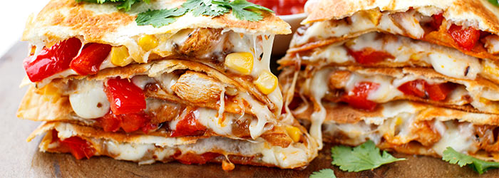 Quesadilla z kurczakiem i warzywami