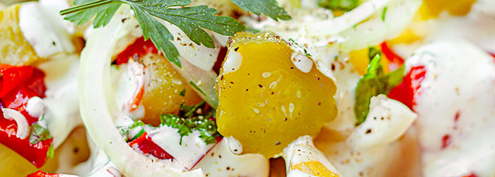 Sałatka ziemniaczana z papryką konserwową