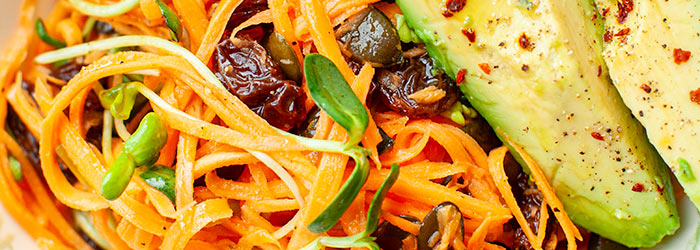 Surówka z batata i awokado