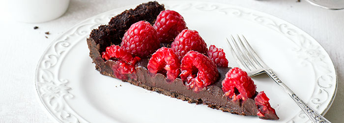 Tarta czekoladowa z malinami