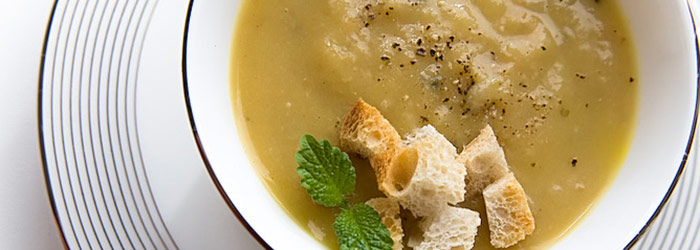 Zupa grochowa przecierana