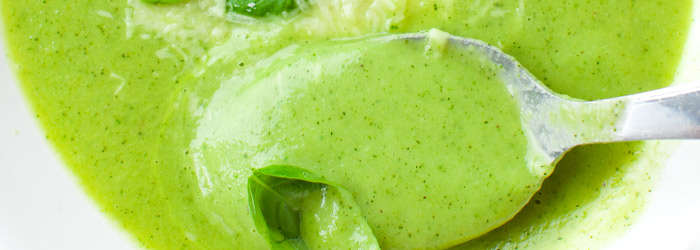 Zupa krem z cukinii z bazylią