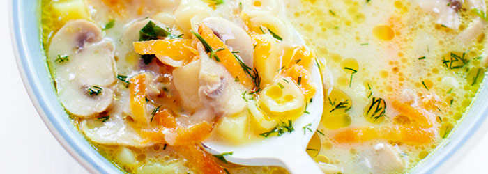 Zupa pieczarkowa z makaronem