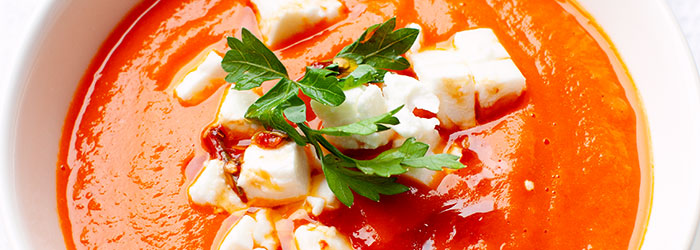 Zupa z pieczonych warzyw z fetą