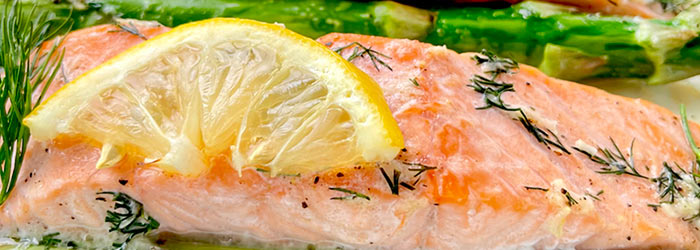 Łosoś ze szparagami